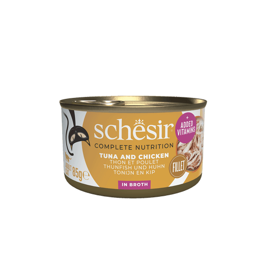 Cibo umido per gatti Schesir tonno e filetti di pollo in brodo, lattina 85 g