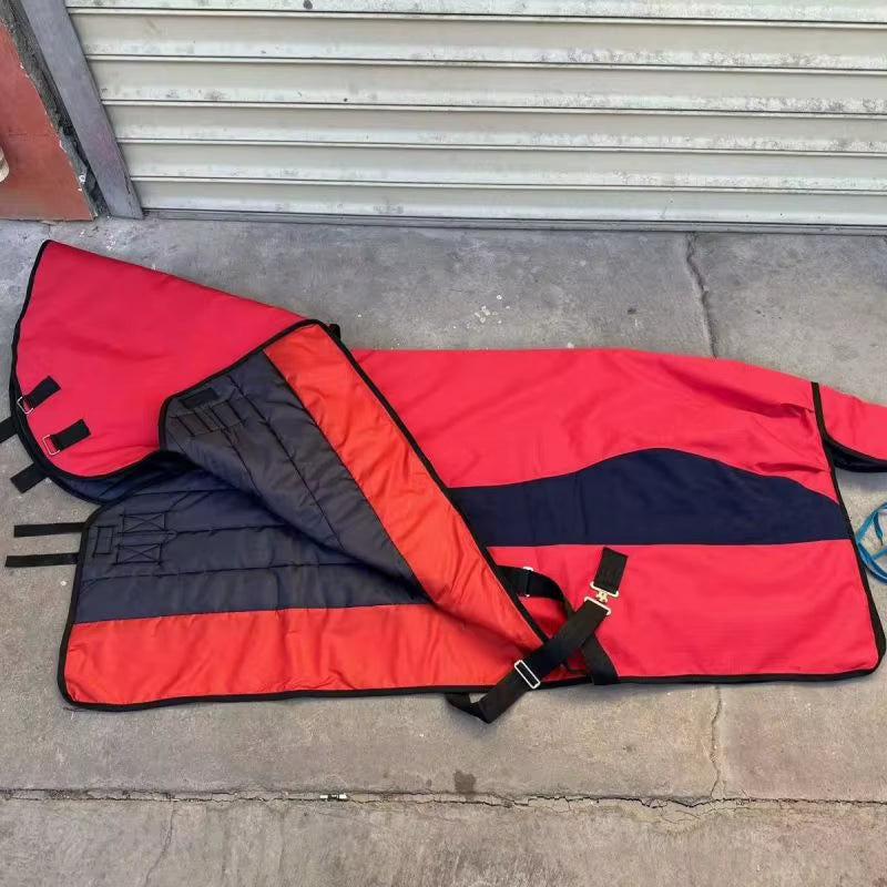 Coperta invernale impermeabile per cavallo con cappuccio – vista 5