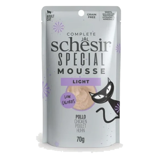 Cibo umido per gatti Schesir mousse Light con pollo